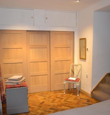 King size bedroom